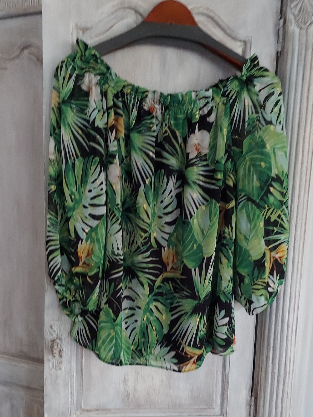 White House Black Market Green Tropical Leaf Off-Shoulder Blouse